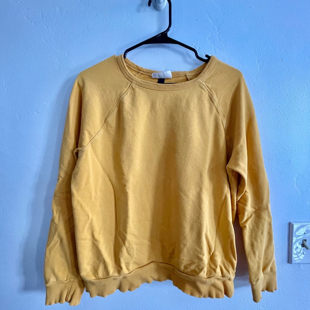 Universal Thread mustard Women's Sweater